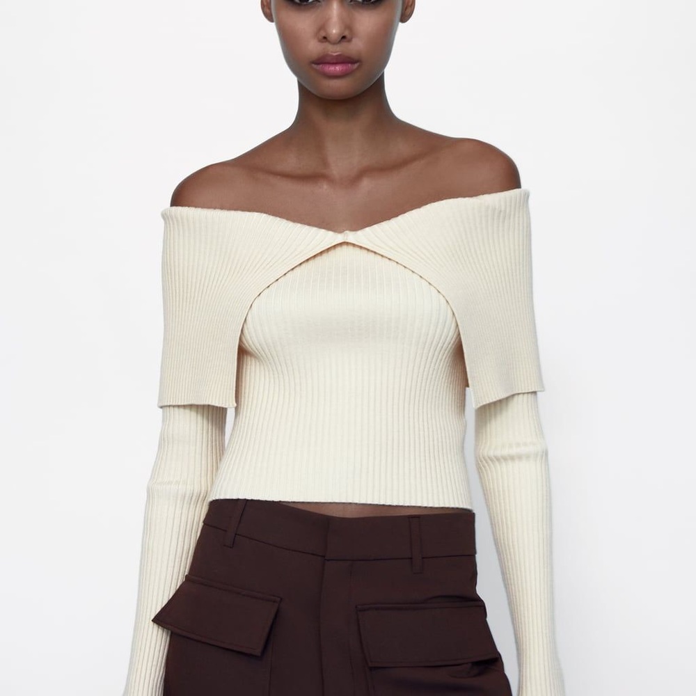 Zara Off Shoulder Fitted Knit Ecru Sweater - size Small